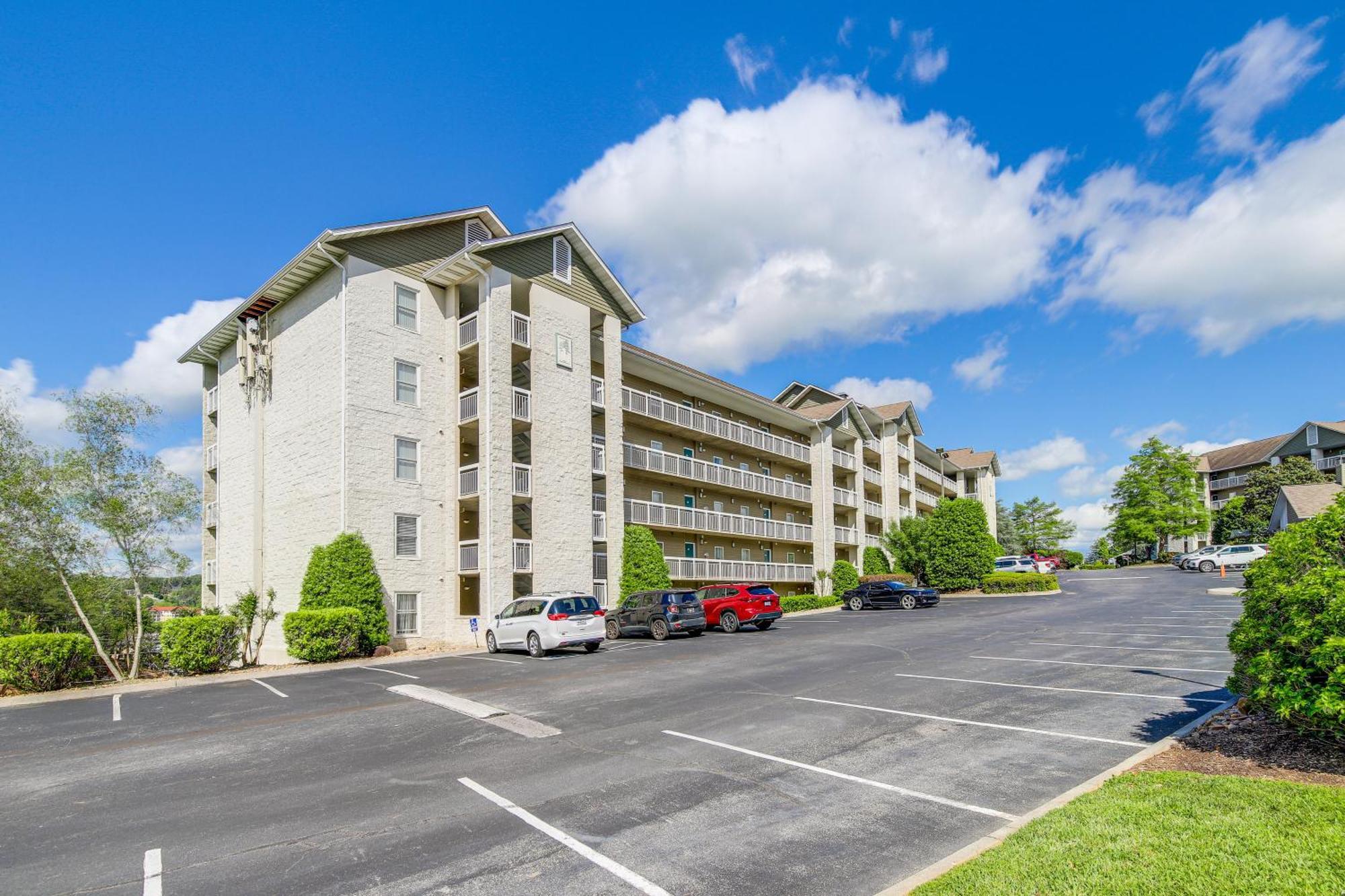 Pigeon Forge Condo With Pools About 3 Mi To Dollywood! Exterior photo